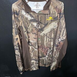 Mossy Oak Camouflage Half-Zip Shirt